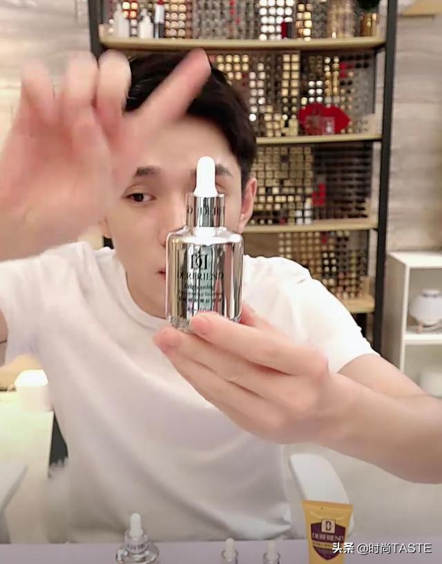 精华液跟精华水哪个能直接涂,精华液有必要涂抹吗