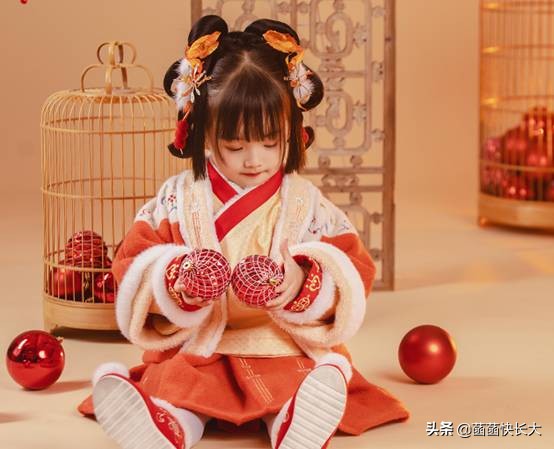 新年礼物满满的仪式感,满满的新年仪式感和气氛