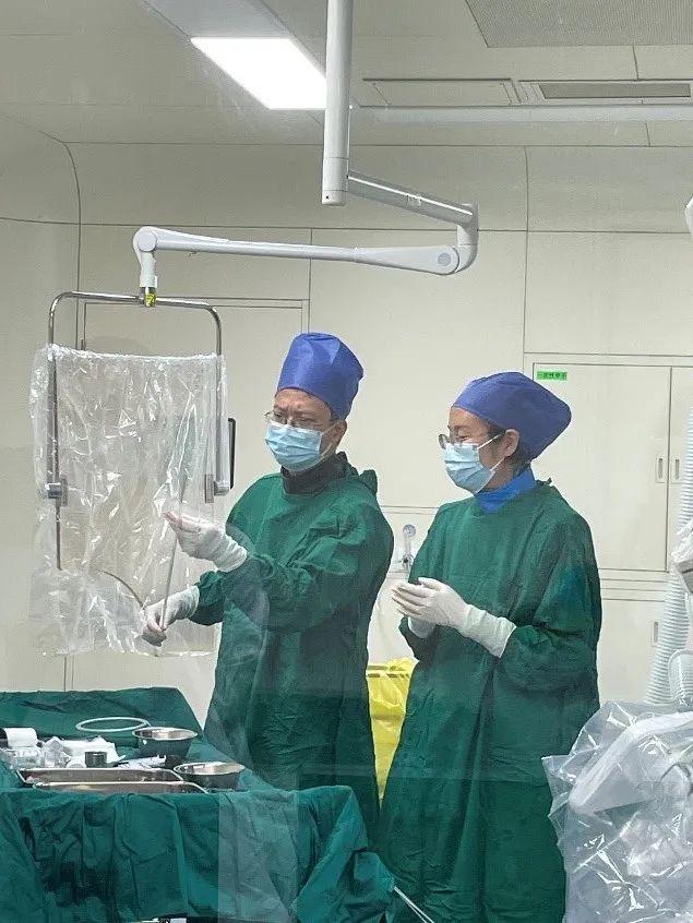 dsa食管狭窄球囊扩张术,经皮静脉超声引导下球囊扩张术