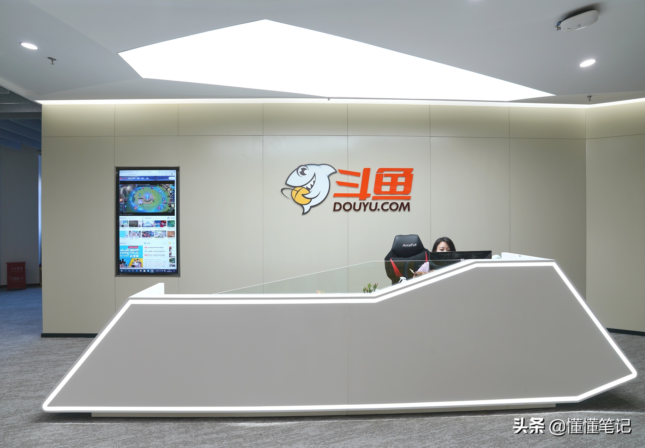 鏂楅奔娓告垙鐩存挱杩愯惀,鏂楅奔鐩存挱鎺ㄥ箍娓告垙