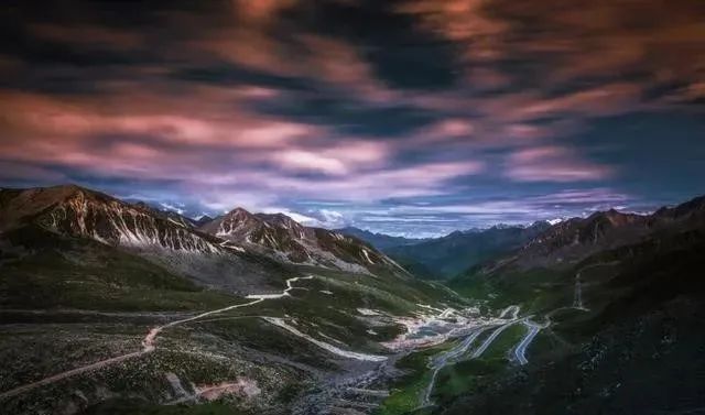 “蒸笼”天气重磅回归，今年夏天避暑纳凉的首选地当然还是康定！