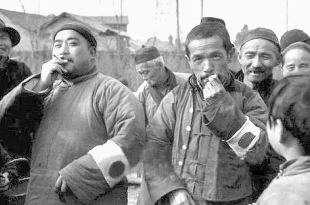 他是民国悍匪之首,老蒋给他师长当不满足,1943年被我军击毙