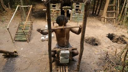 木棍怎么挖出泳池,一根棍子挖出一个游泳池