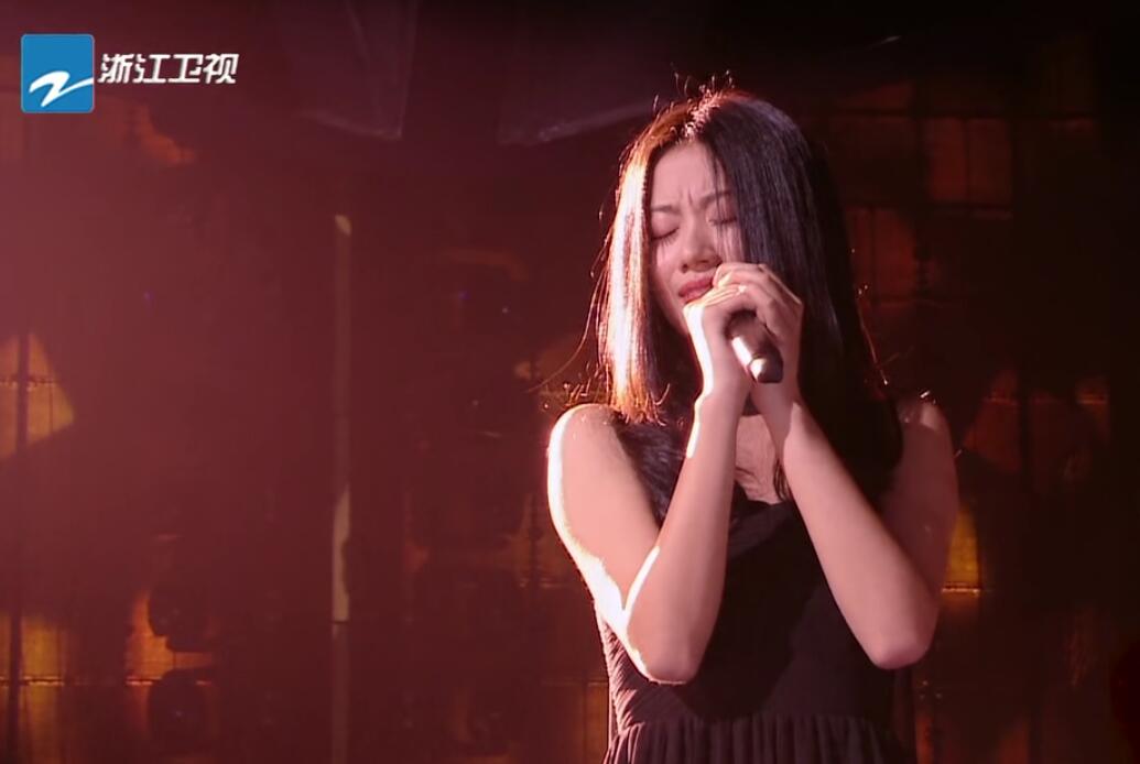 不要再为伍珂玥意难平了！节目调性早已注定了李克勤会放弃她