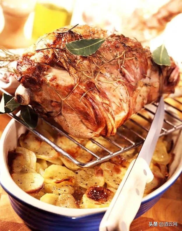 法餐经典菜品教学鹅肝,法式鹅肝焗生蚝做法