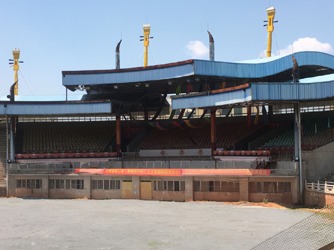 探访石林彝族第一村五棵树村,石林彝族第一村攻略