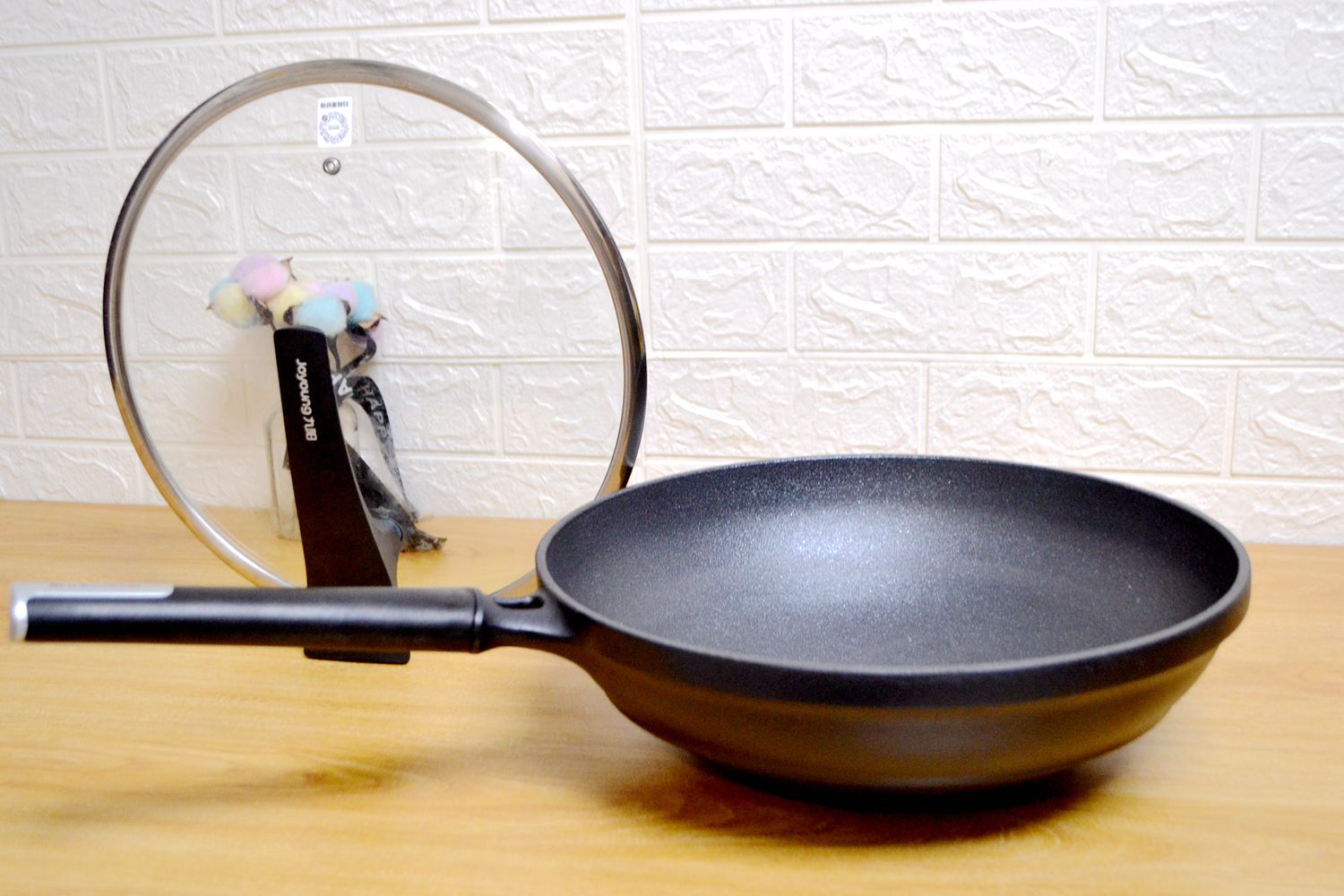 不粘锅锅铲炒菜专用九阳,九阳蜂窝不粘锅能使用铁铲吗