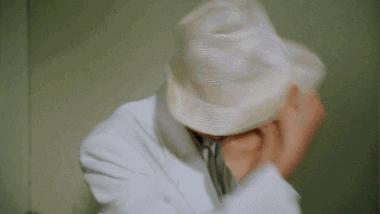 陈宝莲成疯之路:15岁被母亲逼迫赚钱,29岁自杀狠弃未满月儿子