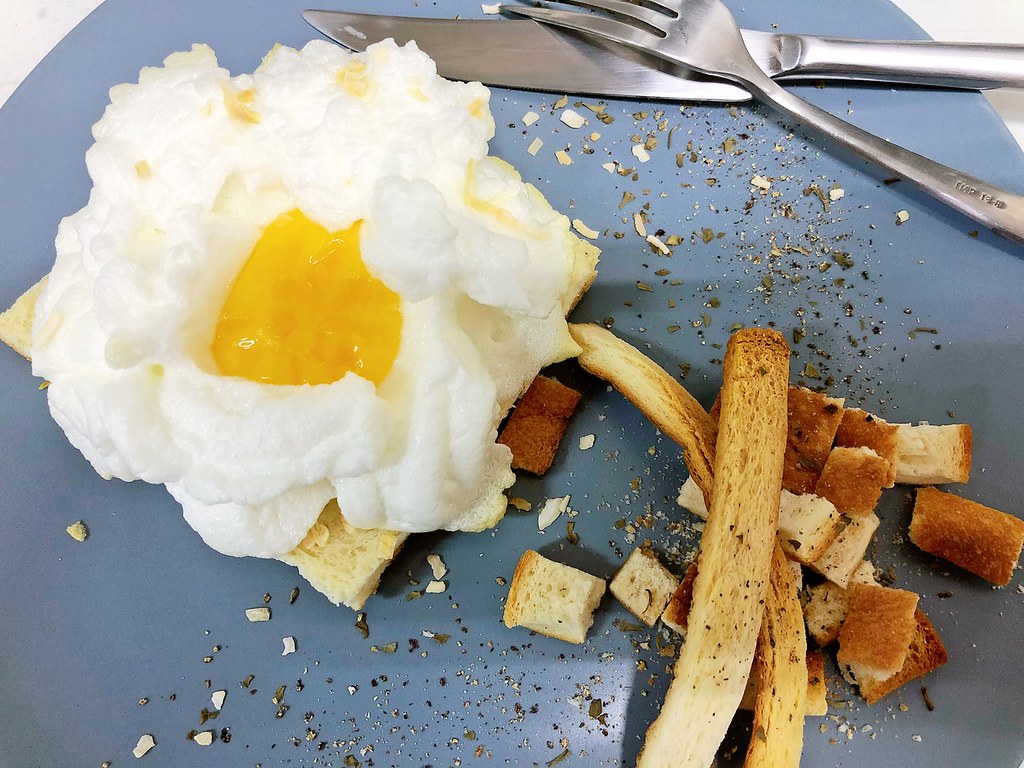 自制打蛋神器教程,用塑料杯做打蛋神器