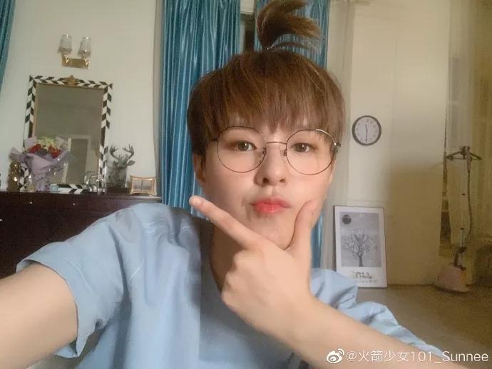 sunnee杨芸晴穿女装,sunnee杨芸晴短发