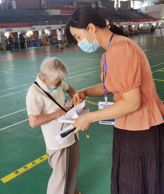 最美社区书记主要事迹,十佳社区书记典型事迹