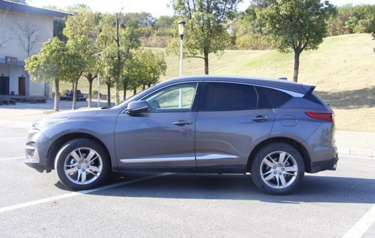 讴歌奥迪q5,讴歌tl和q50怎么选