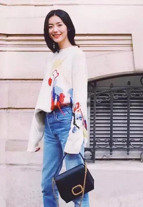 刘雯今年最流行的包,刘雯同款包时尚潮流大牌大容量