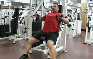 坐姿推肩固定器械练胸,健身房胸部锻炼器材坐姿推胸新手