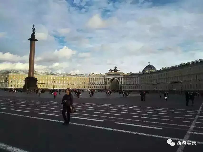 俄罗斯的奔驰宝马售价便宜,路虎宝马