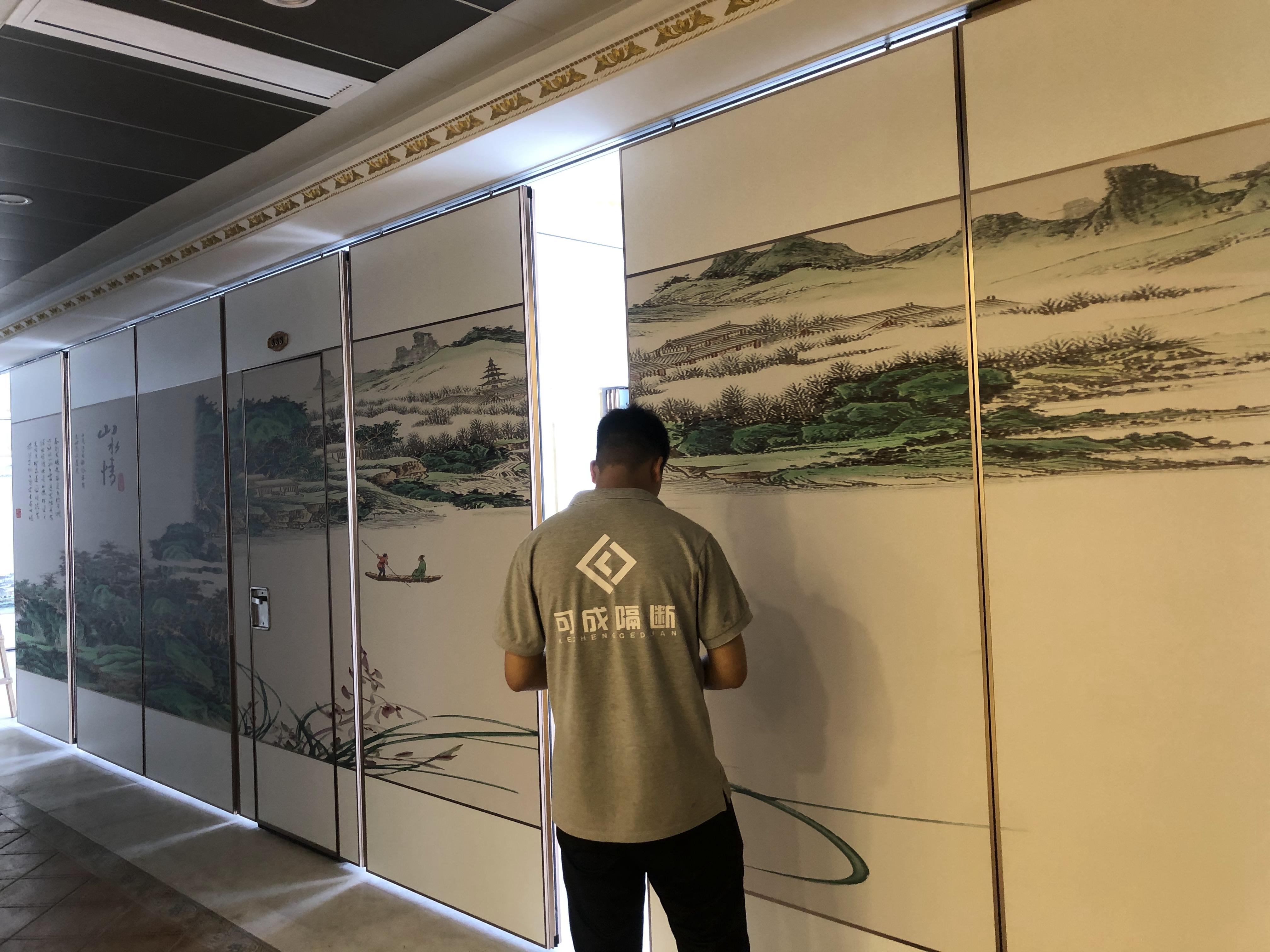 移动隔断墙饭店隔断,鲁山大型宴会厅活动屏风厂家排名