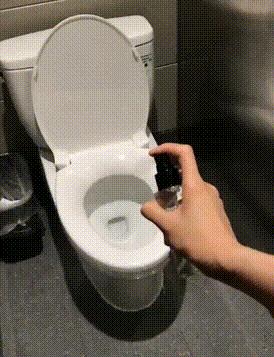 “脚臭”导致不敢脱鞋？黑科技鞋袜除味喷雾，从此让你自信脱鞋