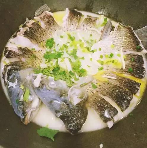 那些不肯去汉阳的，告诉你们！太没口福了！不服来战