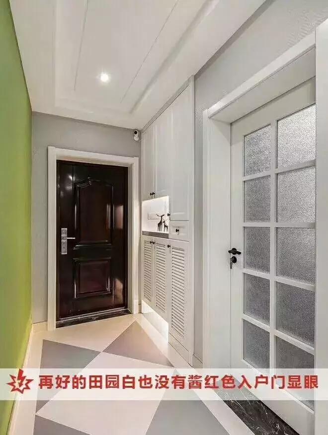 福熙钢包木双色防盗门让家装更协调，当代装修新选择……