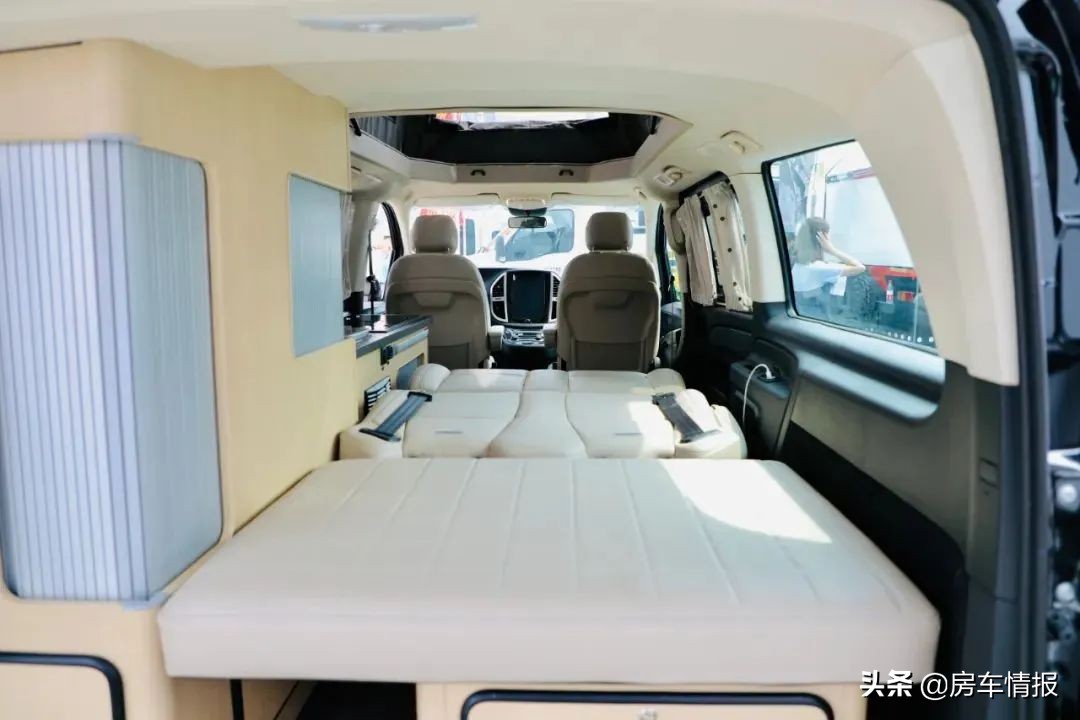 奔驰房车顶级新款,奔驰armadillo越野房车价格