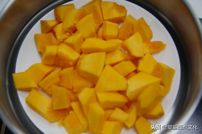 面包糕点零食推荐吃货必备,南瓜面包家庭面包最简单做法