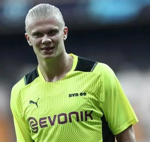 逗妹吐槽,为什么马奎尔这么烂还能踢