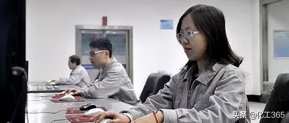 搞化学的是谁,搞化学的人以前叫什么