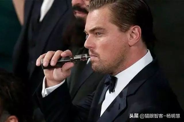 55年前老烟民发明*子烟电**夭折，没想到55年后火遍了全世界！