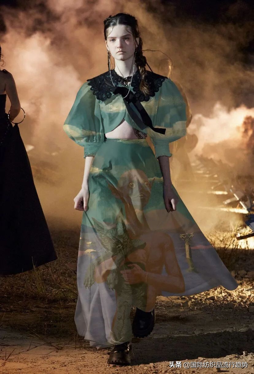 最新一季的巴黎时装秀,下一次的巴黎时装周