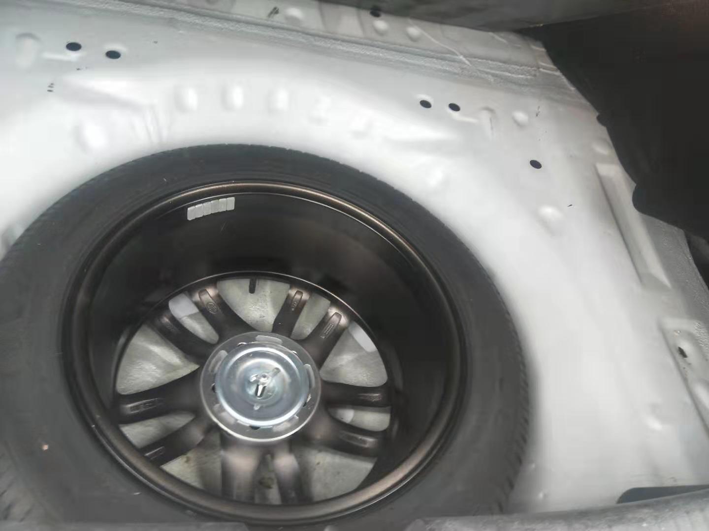 独立悬挂，电动座椅，质量可靠，带商业险，胖哥这算是捡漏了吗？