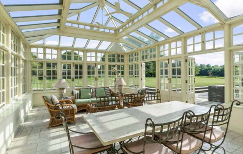 特里网上晒四千万超级豪宅,马场、网球场和室外游泳池,一应俱全