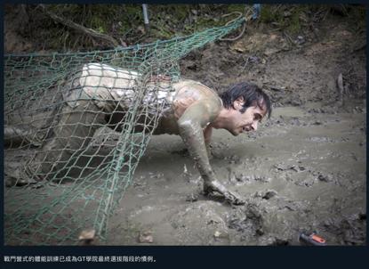 玩赛车、当赛车手真有这么贵吗？他们花2000块做到了