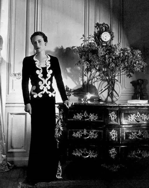 英国历史上最禁断的爱恋：国王退位，只为与她成婚