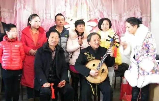 黑龙江勃利:京东大鼓歌盛世琴弦弹奏时代音