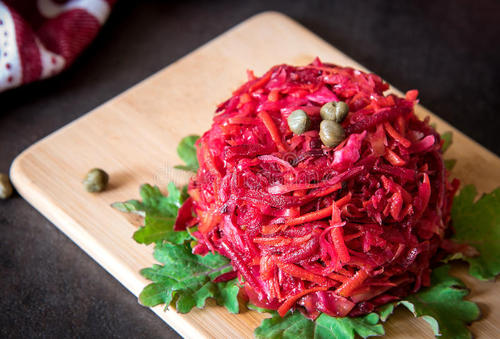 血尿和尿血有区别吗,血尿和正常尿有什么区别