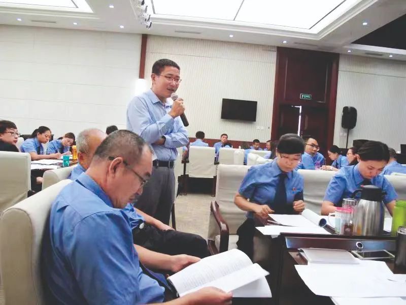 投资失败后,他怕过惯了好日子的家人适应不了,先后勒死了老婆和女儿……