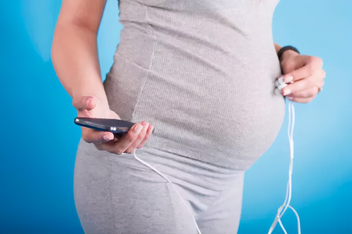 试管婴儿囊胚分裂成双胎要减胎吗,试管婴儿减胎有风险吗