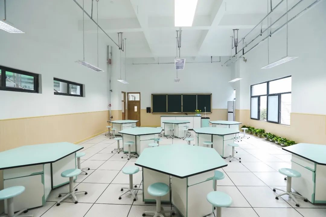 绵阳东辰聚星国际学校建设公告,冉冉升起的一颗新星完整视频