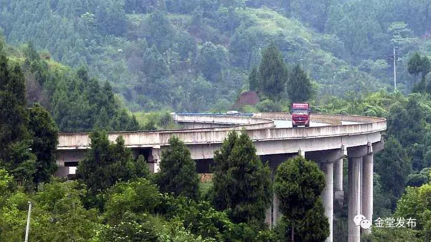对外交通70年，金堂人霸气“出走”