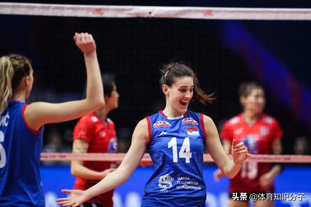 女排最强对手又有大动作!这样的操作挺少见,中国女排要小心应对