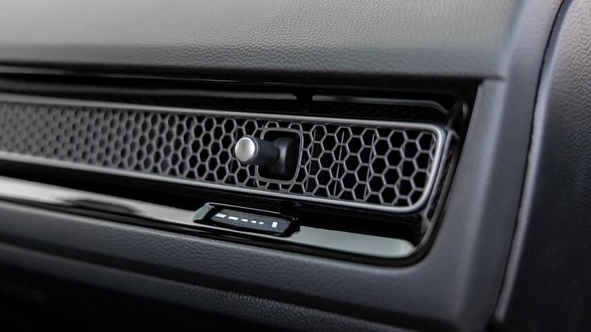 思域对比雅阁试驾,国外试驾本田思域1.0t