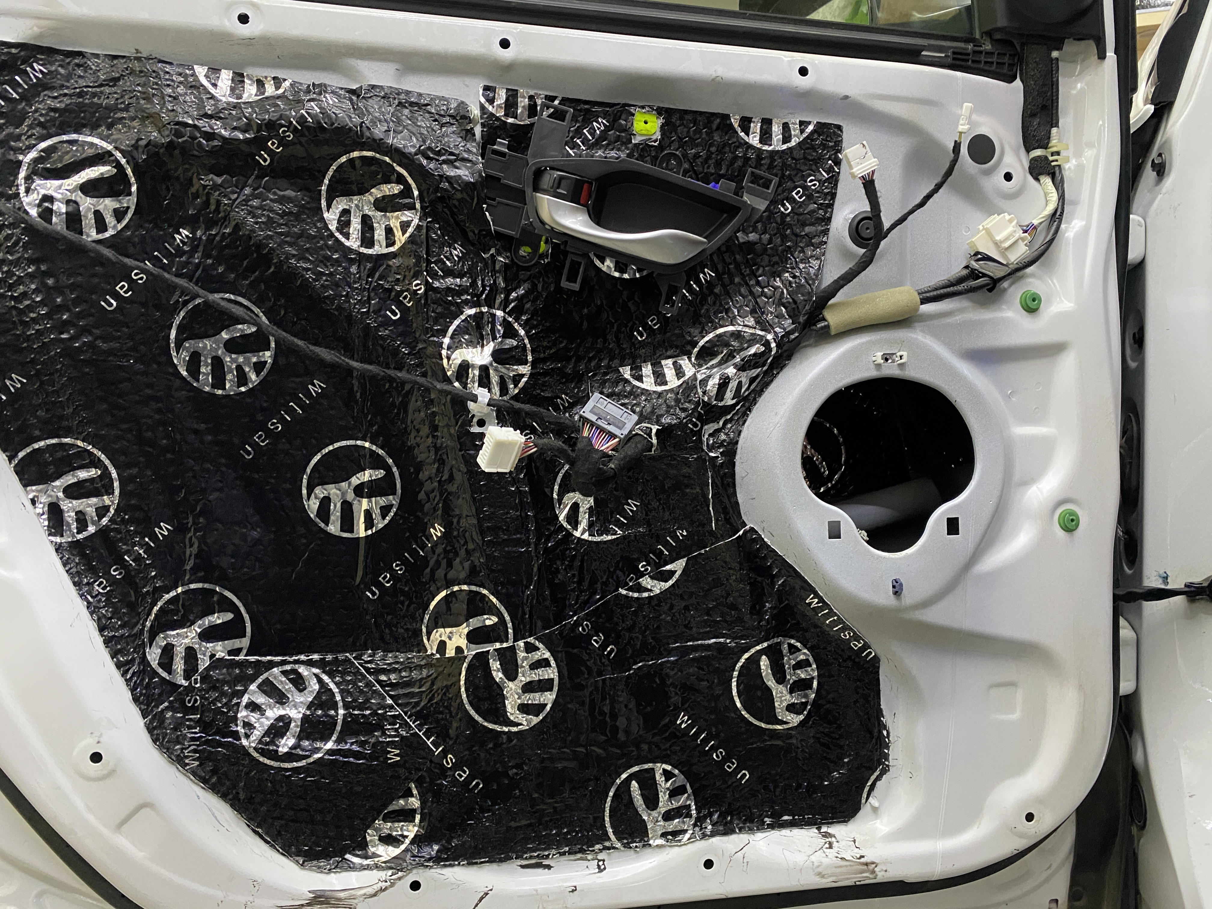 蔡甸本田crv汽车音响喇叭改装,东莞汽车crv隔音音响改装