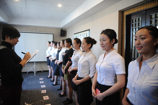 上海开餐饮店办证流程,如何开餐饮店创业流程