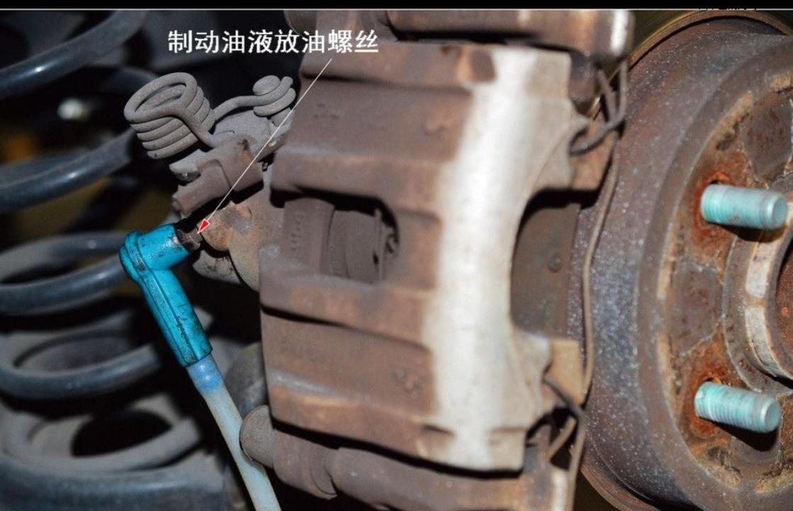 自动挡高速刹车失灵怎么解决,自动挡刹车失灵怎么快速刹车