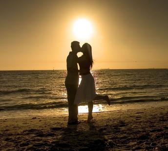 和乙肝患者接吻会不会传染,和乙肝病人亲亲会传染吗