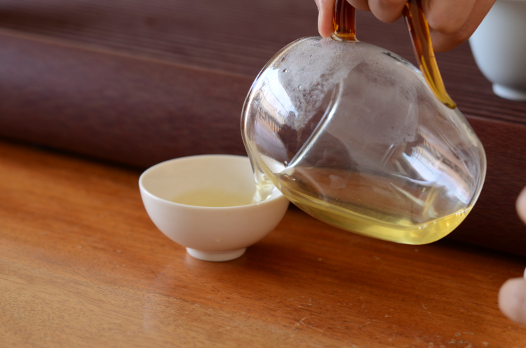 冰岛五寨哪个寨的冰岛茶最好,冰岛五寨普洱茶的口感