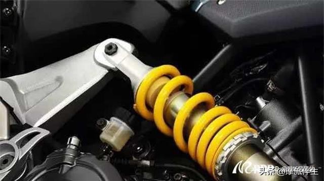 摩托车减震器是什么材质的,摩托车减震器有多少种类型