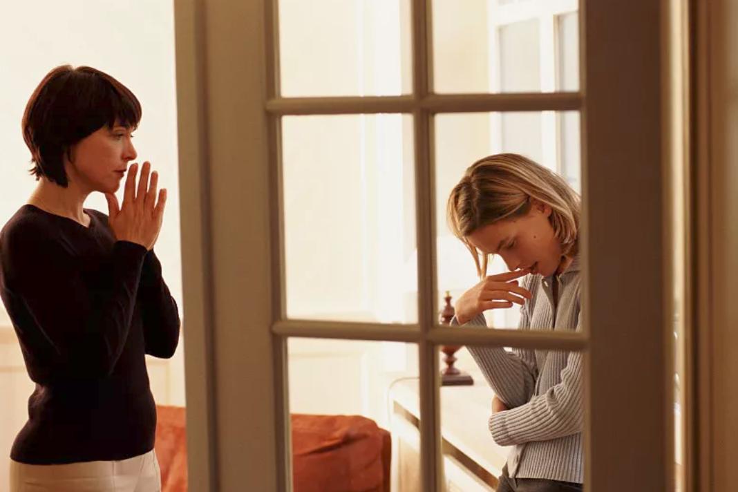 我的室友被骗进了传销，妄想发大财，还想把我也拉下水