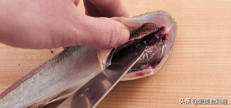 鱼去骨切法视频,剔鱼骨切鱼片技巧