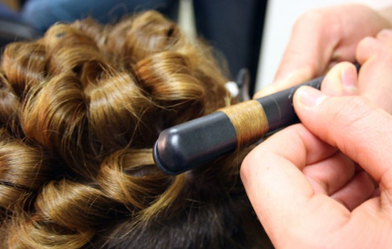 指甲花染发剂纯植物纯天然自己染,指甲花染发怎么染出来的是红色